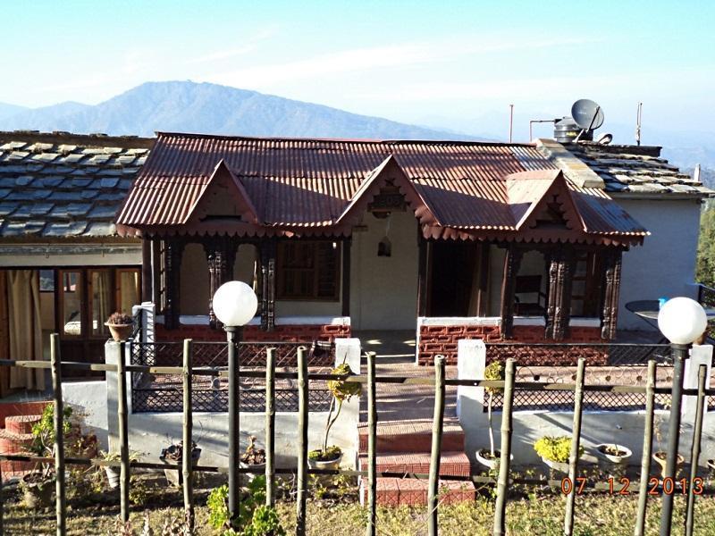 Veselka Resort Mukteshwar Exterior photo